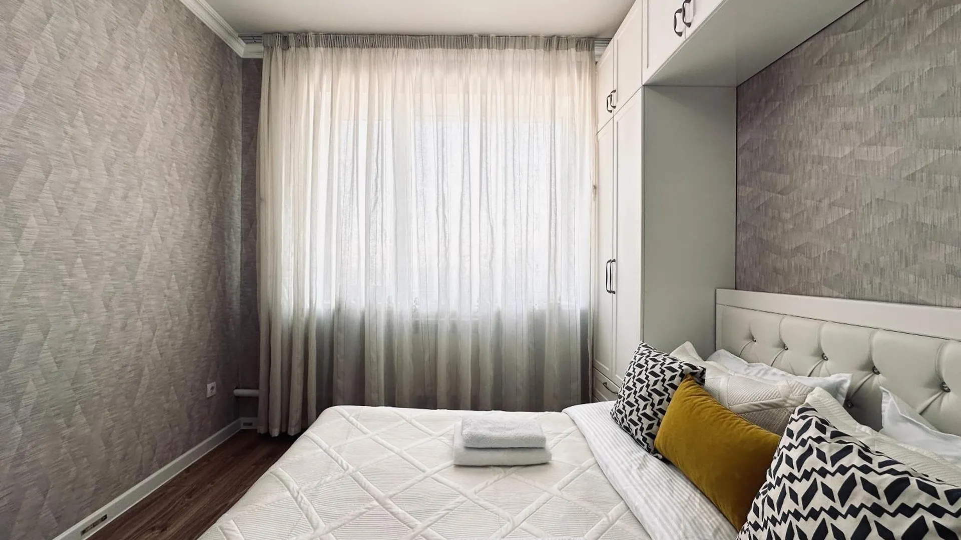Apartment Welcome To R House Almaty Kazakhstan
